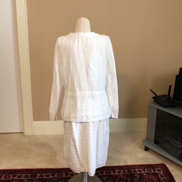 ❌SOLD❌ Chanel Two Pieces Suit - Picture 2 of 10